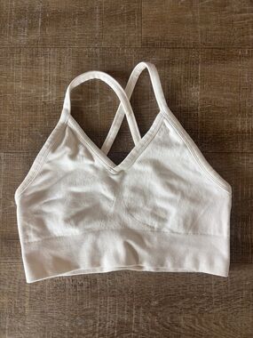 ALO Yoga Seamless Ribbed Low Back Sports Bra Medium Beige Nude